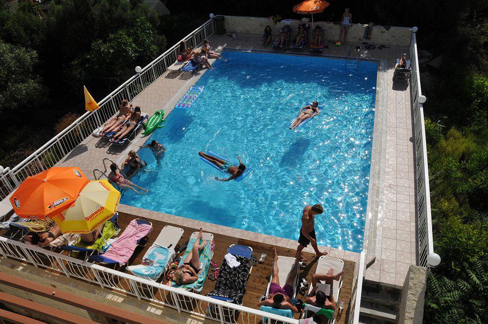Acropolis Apartments Hersonissos  Eksteriør billede