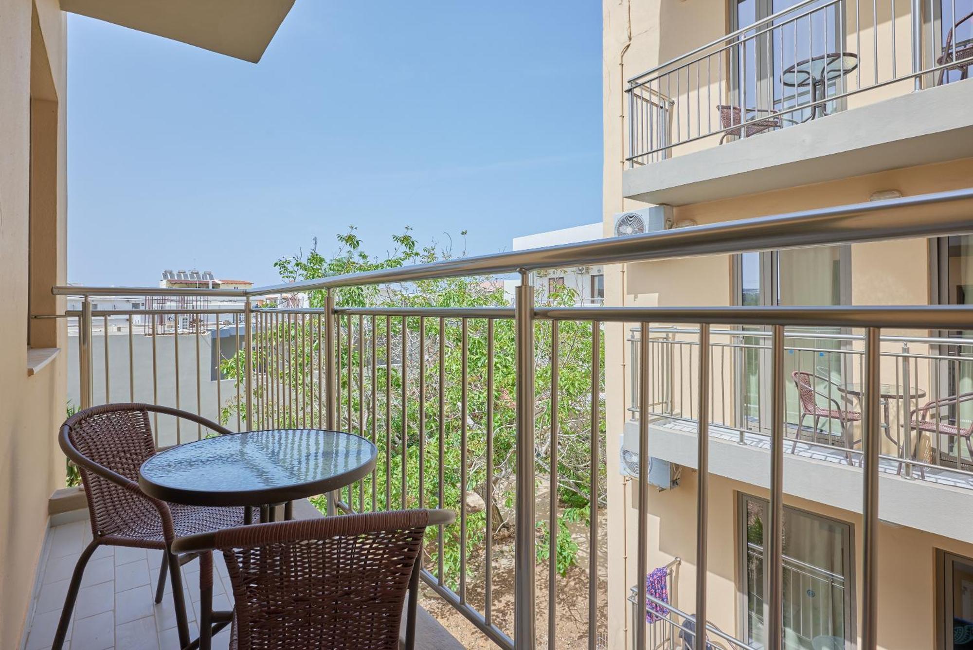 Acropolis Apartments Hersonissos  Eksteriør billede