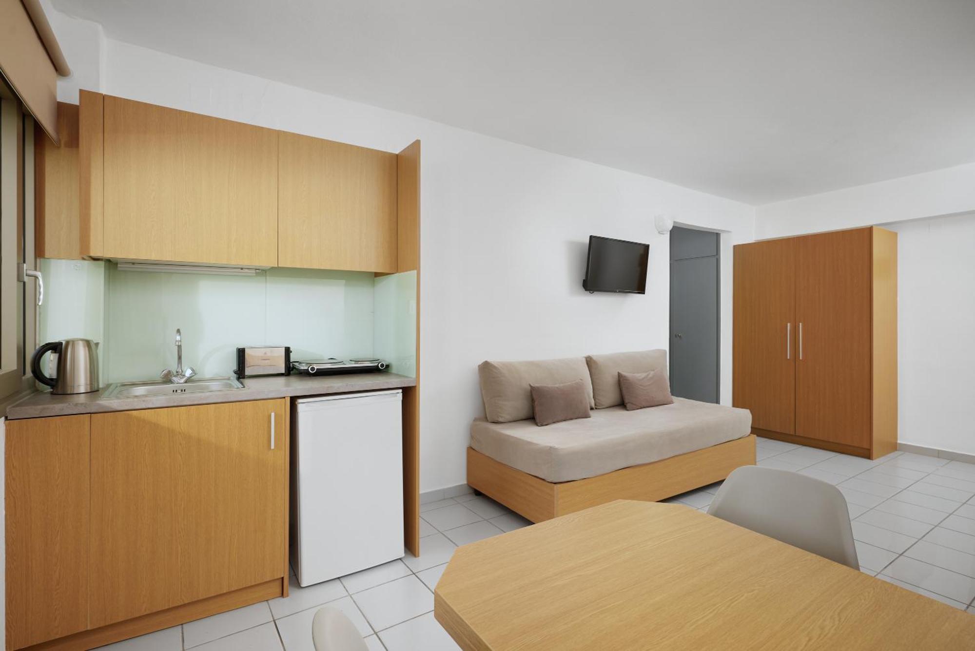 Acropolis Apartments Hersonissos  Eksteriør billede