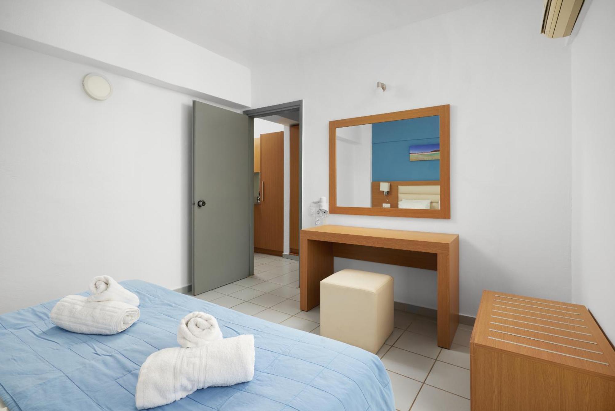 Acropolis Apartments Hersonissos  Eksteriør billede